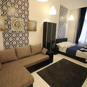 Fashion Street 17 Apartment